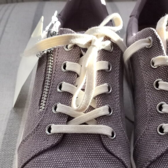 'CLARKS' NWT Canvas Lace up Sneaker - Picture 5 of 16